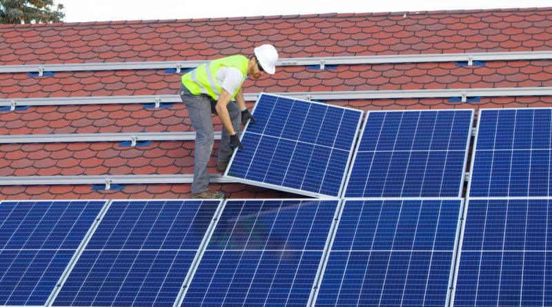 Benefits of Solar Technology Installation for Builders
